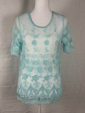 IN STYLE Light Blue Embroidered Lace Sheer Blouse – Size S NWT